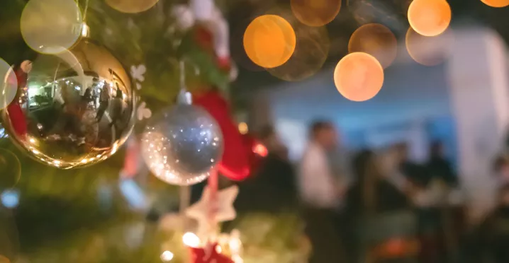 Pourquoi et comment organiser un repas de Noël en entreprise ?