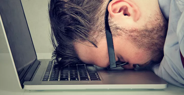 Burn-out, bore-out et brown-out : comment les reconnaître ?