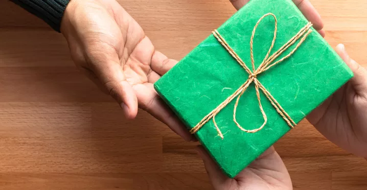 Secret Santa au bureau : faites plaisir à tous les coups !