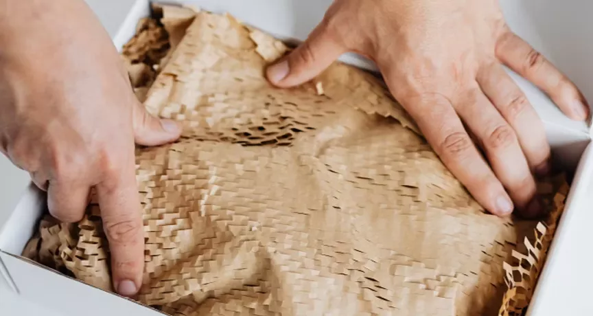 Chèque cadeau offert par un fournisseur : qui peut les recevoir ?