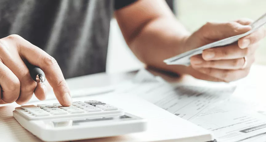 Prime de 13ème mois : avantages et inconvénients