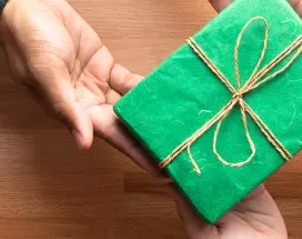 Secret Santa au bureau : faites plaisir à tous les coups !