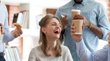 Le bonheur au travail : quels sont les facteurs ? 